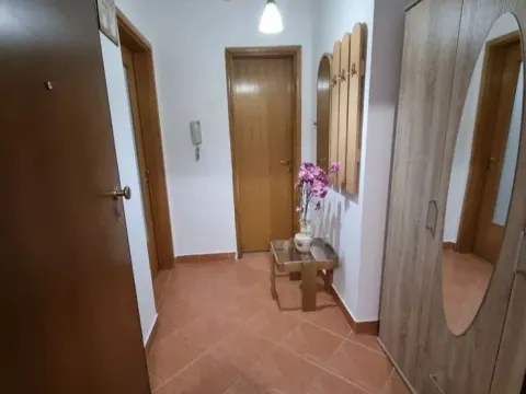 Prodaja, garsonjera, 28m², Krivi Most, Podgorica - image 3