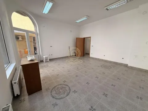 Rent, office space, 36m², Centar, Kragujevac - image 3