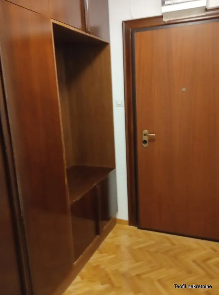 Rent, office space, 63m², Voždovac Sve Podlokacije, Beograd