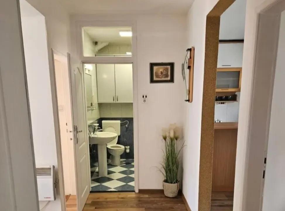 Rent, two bedroom apartment, 55m², Kotor, Crna Gora