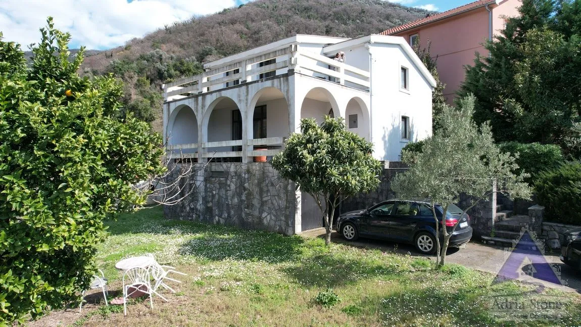 Prodaja, kuća, 225m², Seljanovo, Tivat