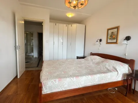 Rent, one bedroom apartment, 75m², Centar, Tivat - image 13