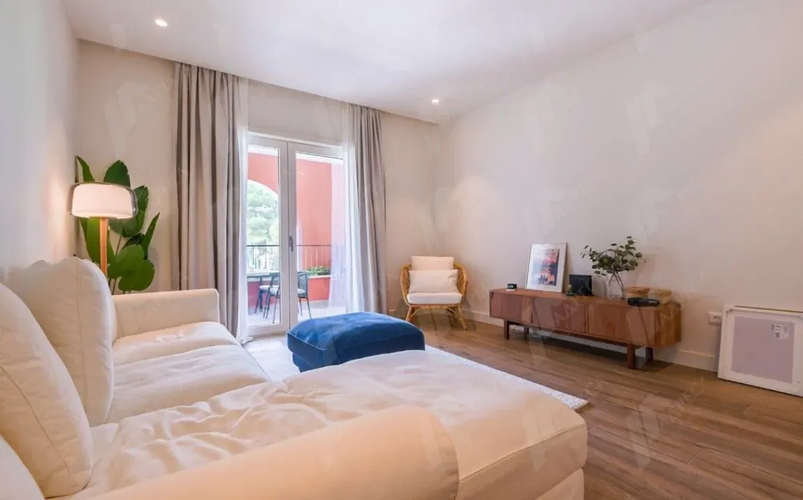 Sale, one bedroom apartment, 69m², Luštica, Herceg Novi