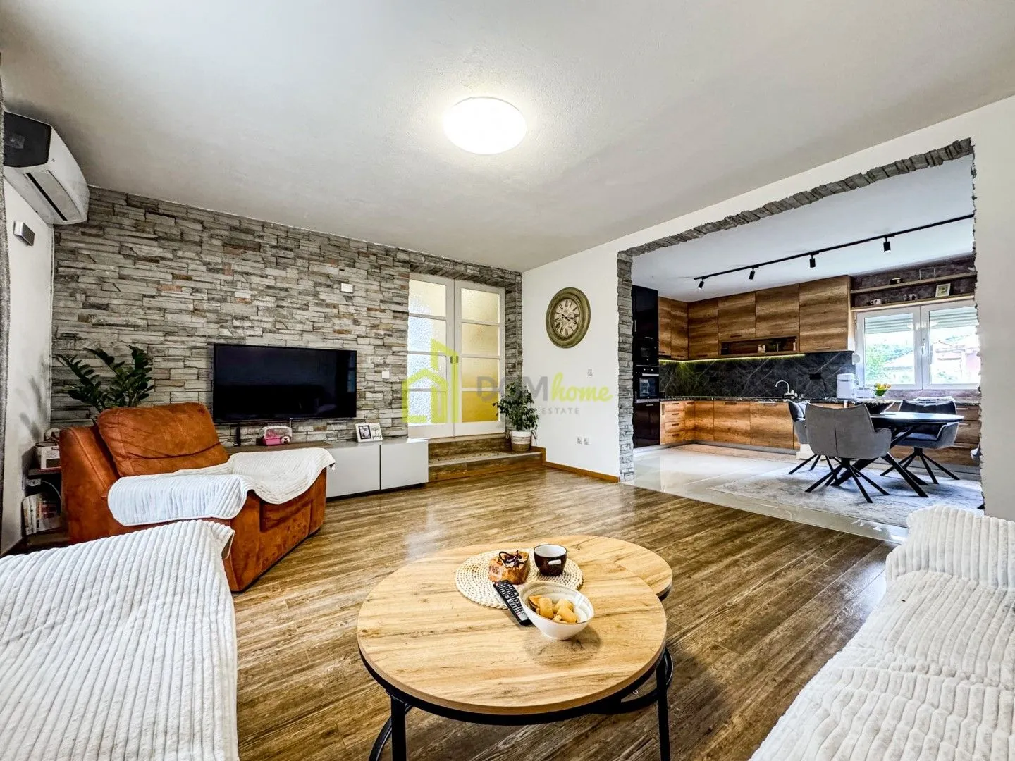 Prodaja, kuća, 273m², Doljani, Podgorica
