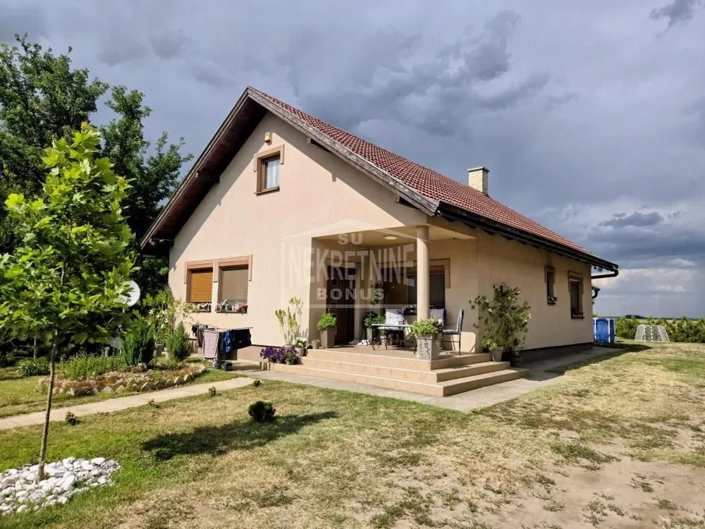 Prodaja, kuća, 115m², Donji Tavankut, Subotica