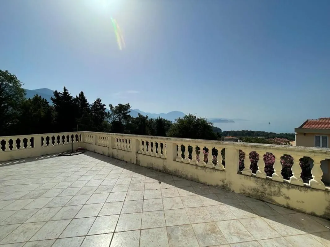 Prodaja, kuća, 297m², Zagrad, Berane