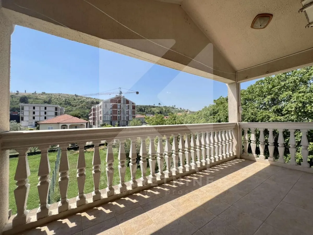 Rent, house, 140m², Zabjelo, Podgorica