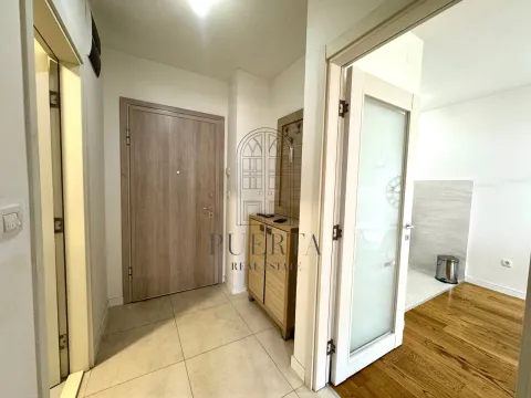Rent, one bedroom apartment, 49m², Central Point, Podgorica - image 12