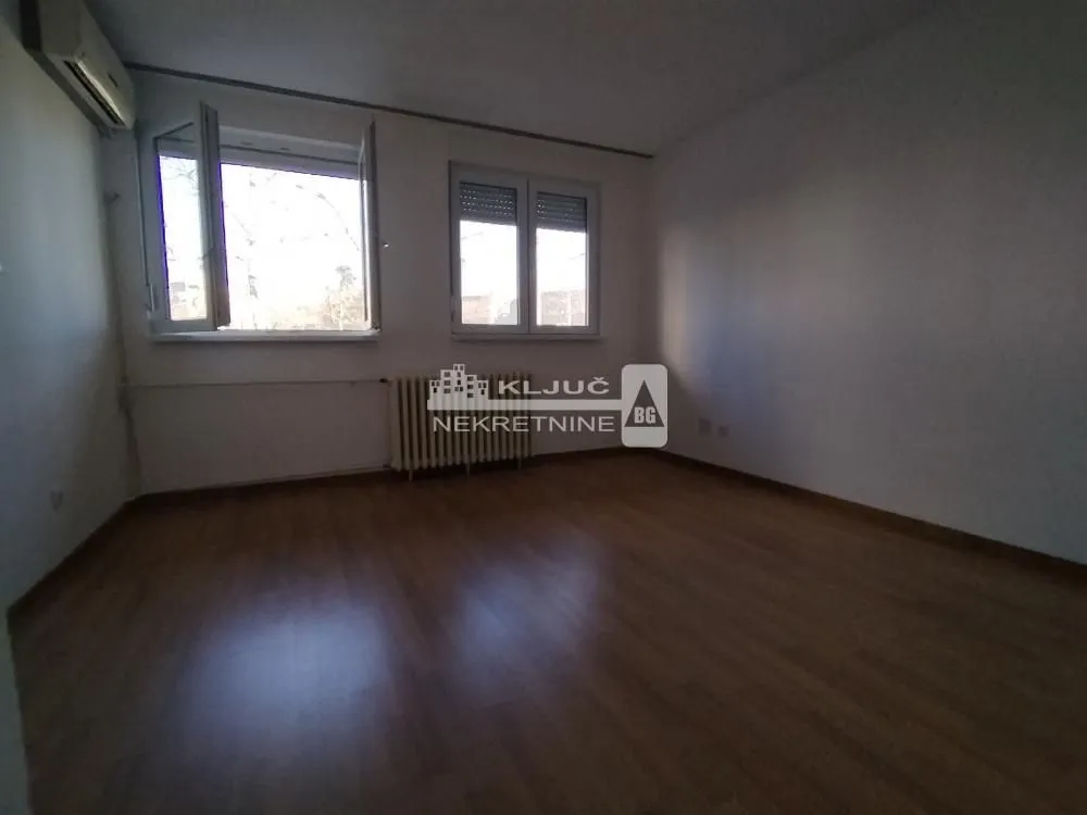 Prodaja, dvosoban stan, 34m², Novi Beograd Blok 2, Novi Beograd Sve Podlokacije