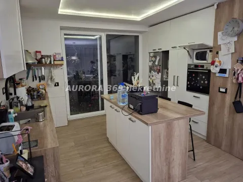 Sale, house, 80m², Sremska Kamenica, Petrovaradin - image 4