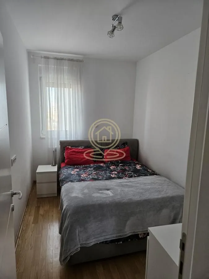 Rent, three bedroom apartment, 56m², Zemun Cara Dušana, Zemun Sve Podlokacije
