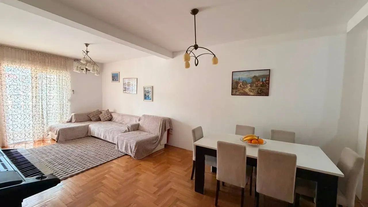Rent, two bedroom apartment, 70m², Babilonija, Budva