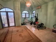 Izdavanje, trosoban stan, 240m², Stari Aerodrom, Podgorica - image 7