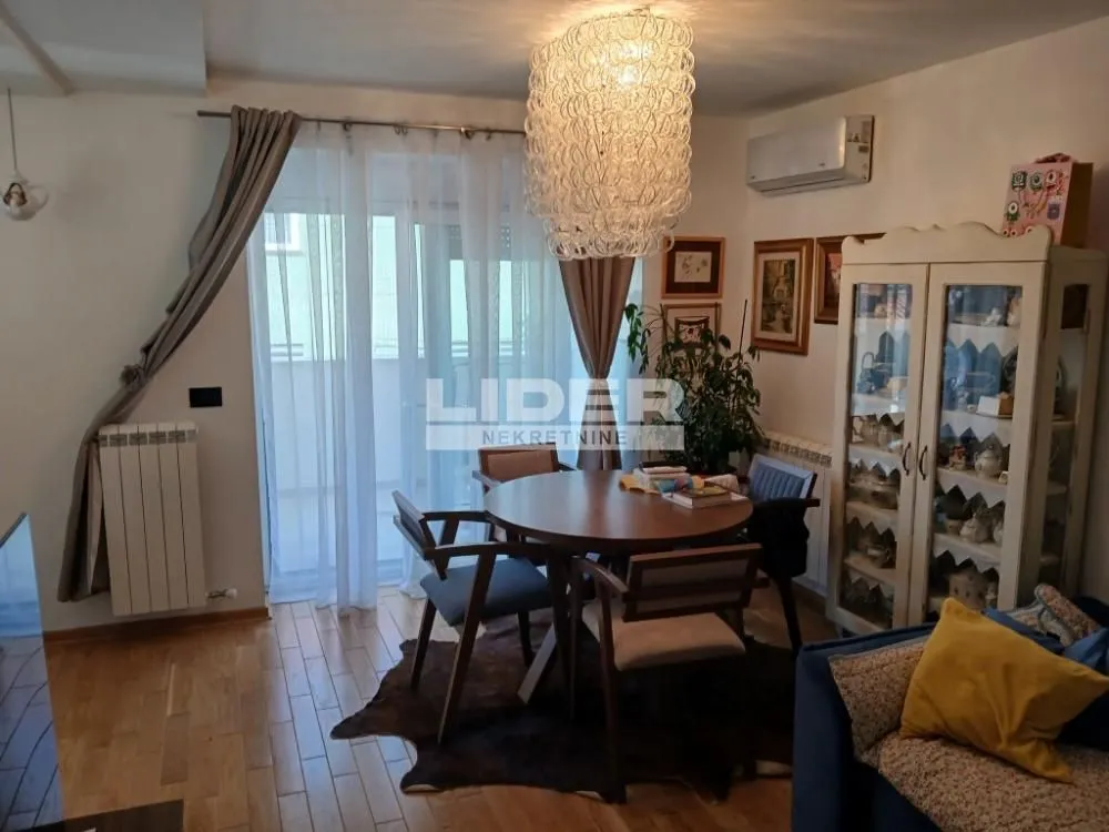 Sale, apartment, 150m², Uciteljsko Naselje, Zvezdara Sve Podlokacije