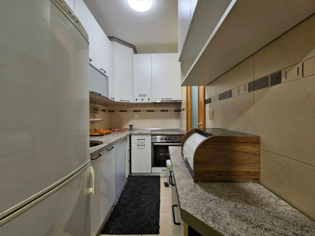 Izdavanje, dvosoban stan, 63m², Stari Aerodrom, Podgorica