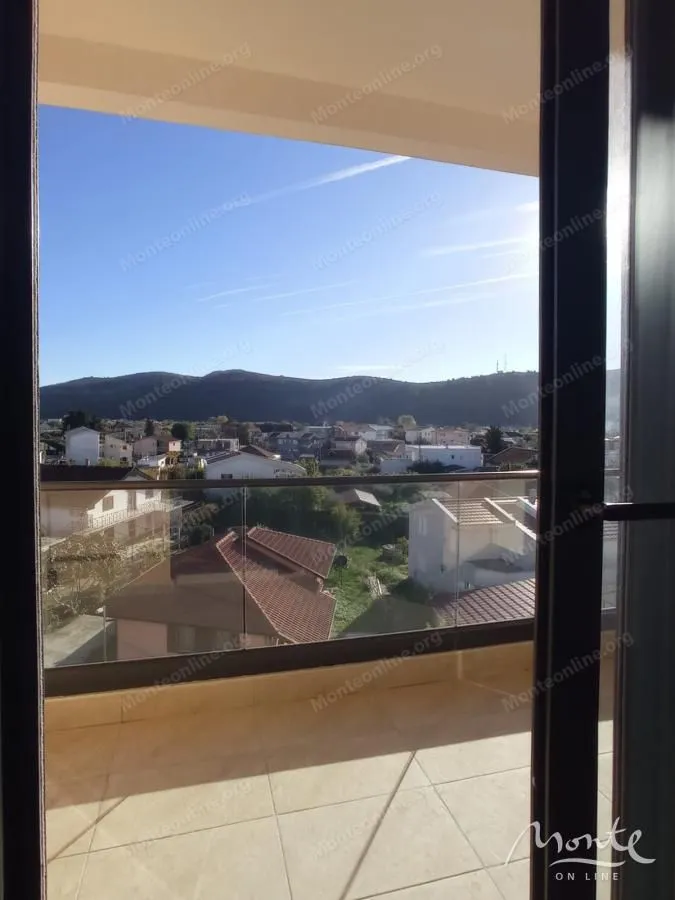 Sale, two bedroom apartment, 61m², Polje, Bar