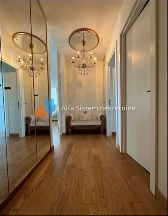 Rent, four bedroom apartment, 147m², Savski Venac, Beograd