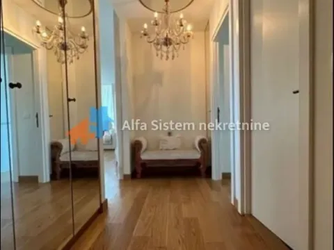 Izdavanje, četvorosoban stan, 147m², Savski Venac, Beograd - image 30