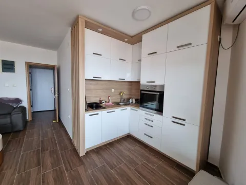 Izdavanje, jednosoban stan, 61m², Bečići, Budva - image 11