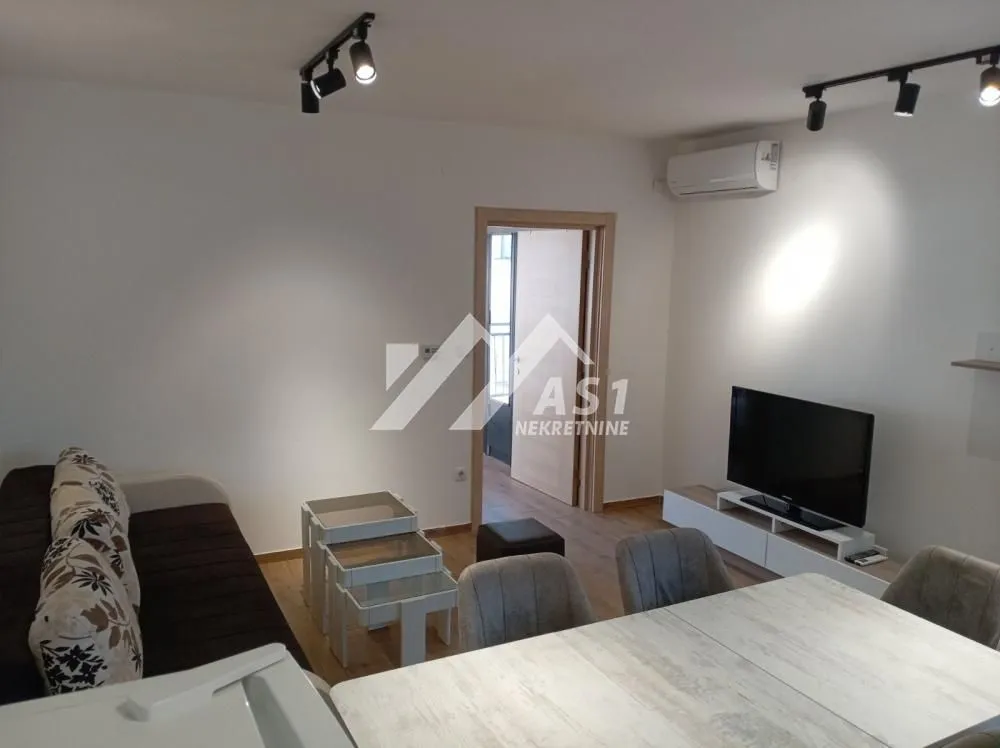 Izdavanje, dvosoban stan, 45m², Adice, Novi Sad Sve Podlokacije
