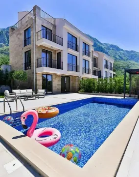 Sale, house, 223m², Budva, Crna Gora - image 16