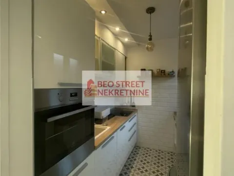 Izdavanje, četvorosoban stan, 89m², Beograd, Srbija - image 20