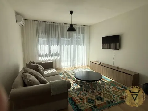 Izdavanje, trosoban stan, 80m², Savski Venac, Beograd - image 2