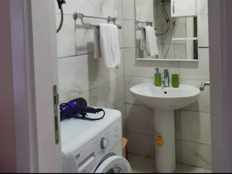 Sale, studio apartment, 33m², Bečići, Budva - image 5