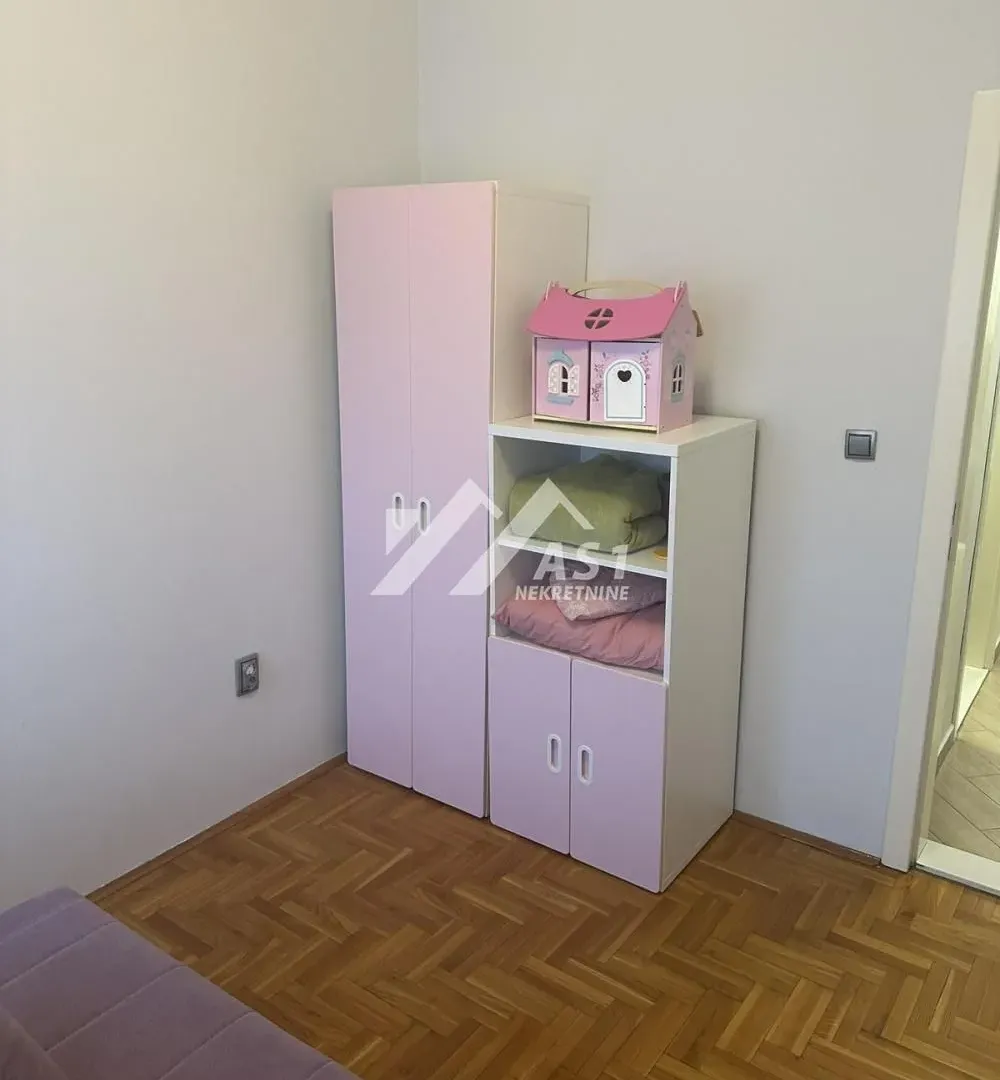 Izdavanje, trosoban stan, 67m², Bulevar Evrope, Novi Sad Sve Podlokacije