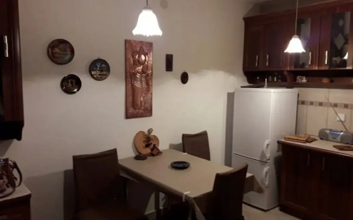 Izdavanje, jednosoban stan, 58m², Blok 5, Podgorica