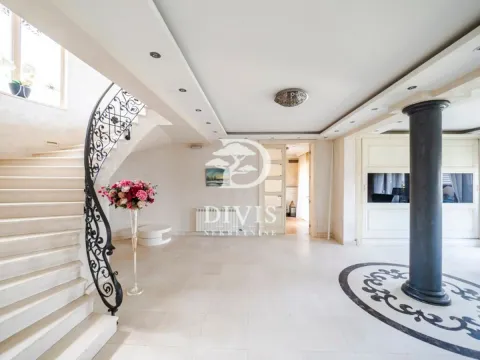 Izdavanje, kuća, 720m², Višnjička Banja, Palilula Sve Podlokacije - image 13