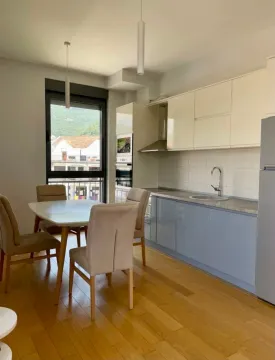 Izdavanje, dvosoban stan, 77m², Seljanovo, Tivat - image 4