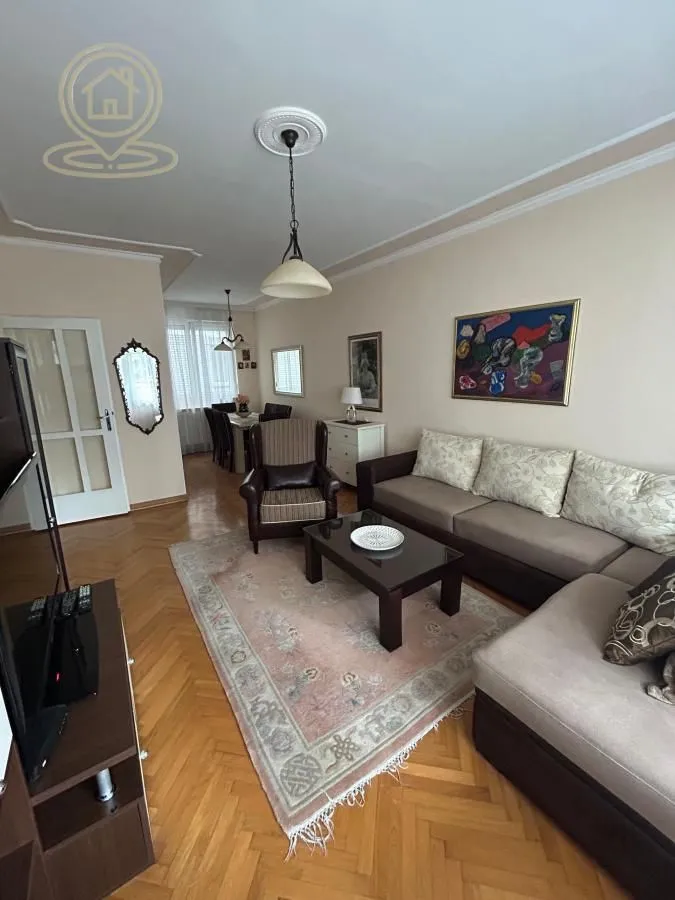Izdavanje, dvosoban stan, 65m², Savski Venac, Beograd