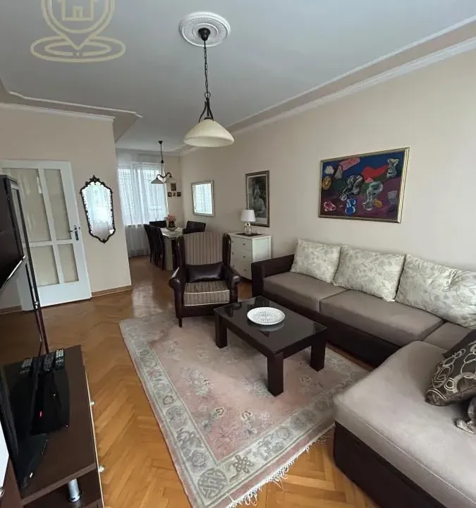 Izdavanje, dvosoban stan, 65m², Savski Venac, Beograd