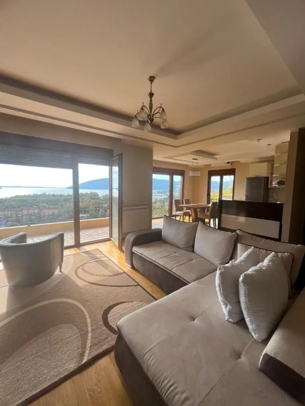 Prodaja, kuća, 227m², Zelenika, Herceg Novi