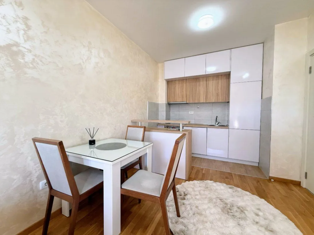 Prodaja, jednosoban stan, 43m², Stari Aerodrom, Podgorica