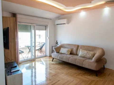 Izdavanje, stan, 46m², Ljubović, Podgorica