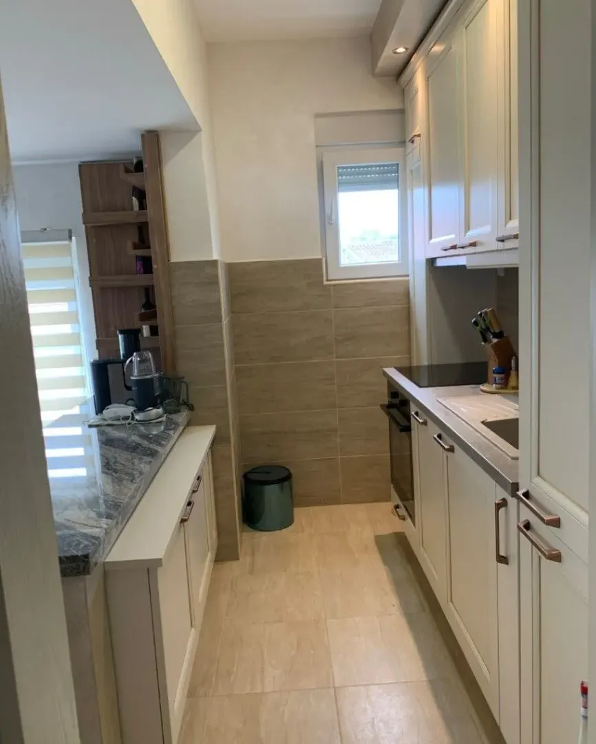 Izdavanje, dvosoban stan, 75m², Zabjelo, Podgorica