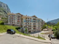 Prodaja, dvosoban stan, 120m², Dobrota, Kotor - image 1