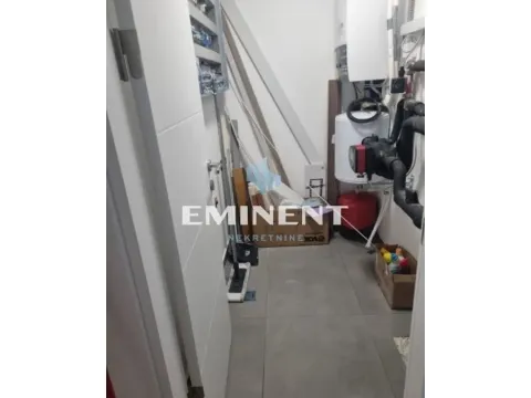 Izdavanje, trosoban stan, 72m², Čukarica, Beograd - image 17