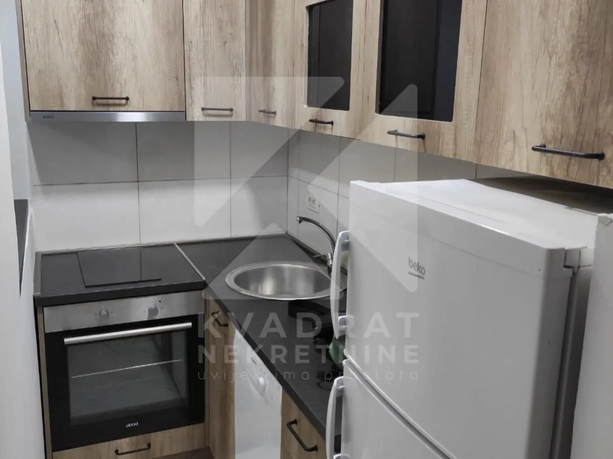 Izdavanje, garsonjera, 25m², Vezirov Most, Podgorica