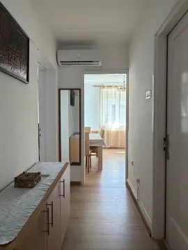 Izdavanje, dvosoban stan, 65m², Centar, Tivat - image 8