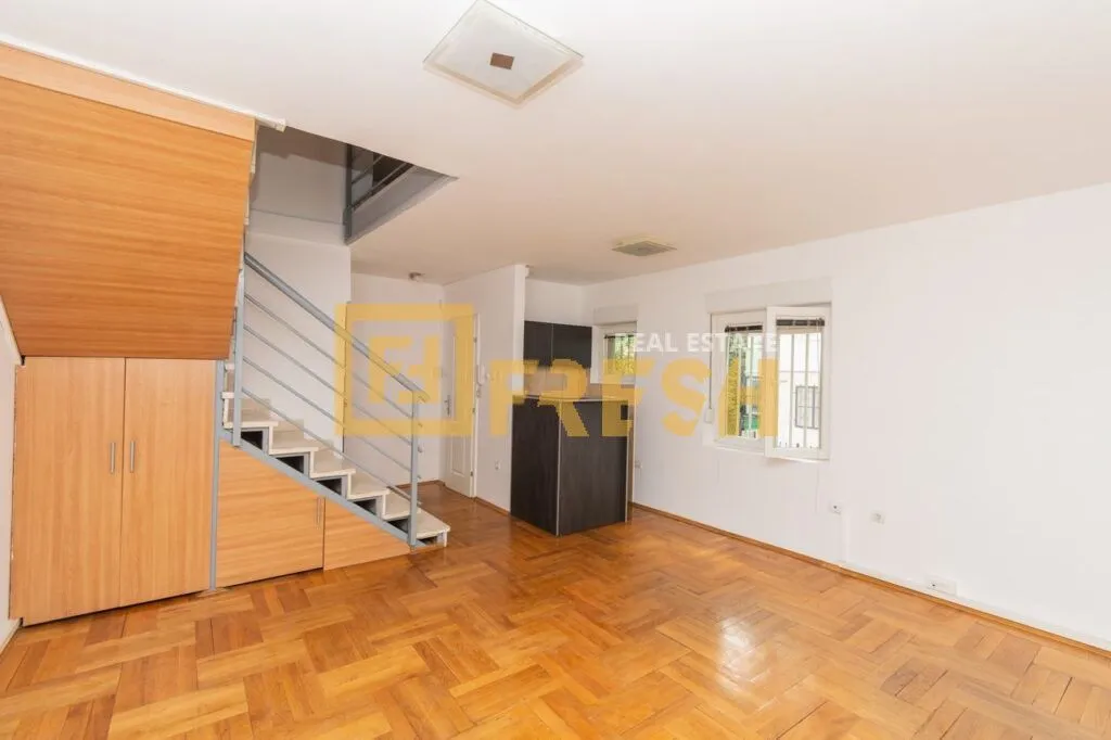 Rent, office space, 65m², Stari Aerodrom, Podgorica