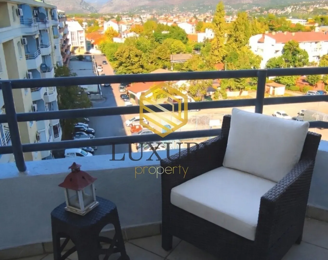 Izdavanje, jednosoban stan, 40m², Stari Aerodrom, Podgorica