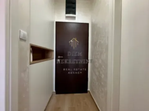 Prodaja, stan, 43m², Stari Aerodrom, Podgorica - image 10