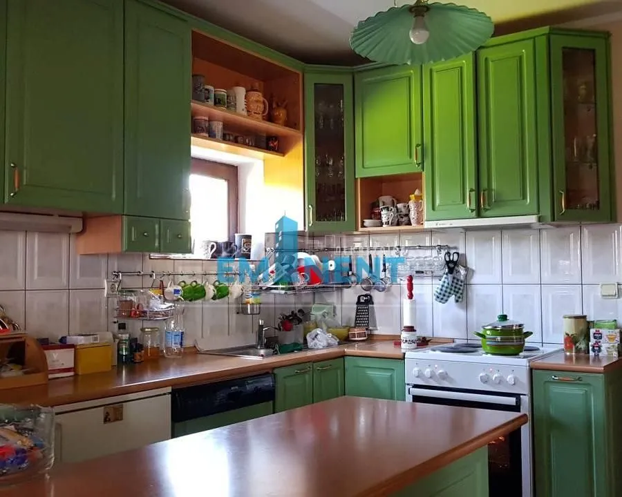 Prodaja, kuća, 465m², Voždovac Sve Podlokacije, Beograd