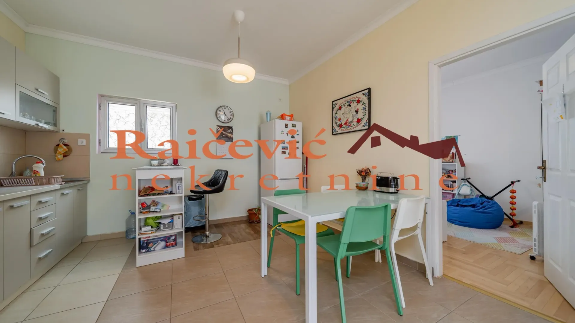 Sale, three bedroom apartment, 79m², Stari Grad, Beograd