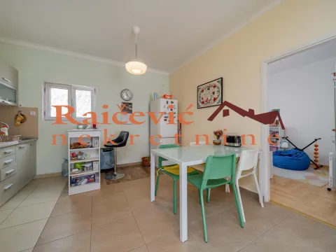 Prodaja, trosoban stan, 79m², Stari Grad, Beograd - image 6