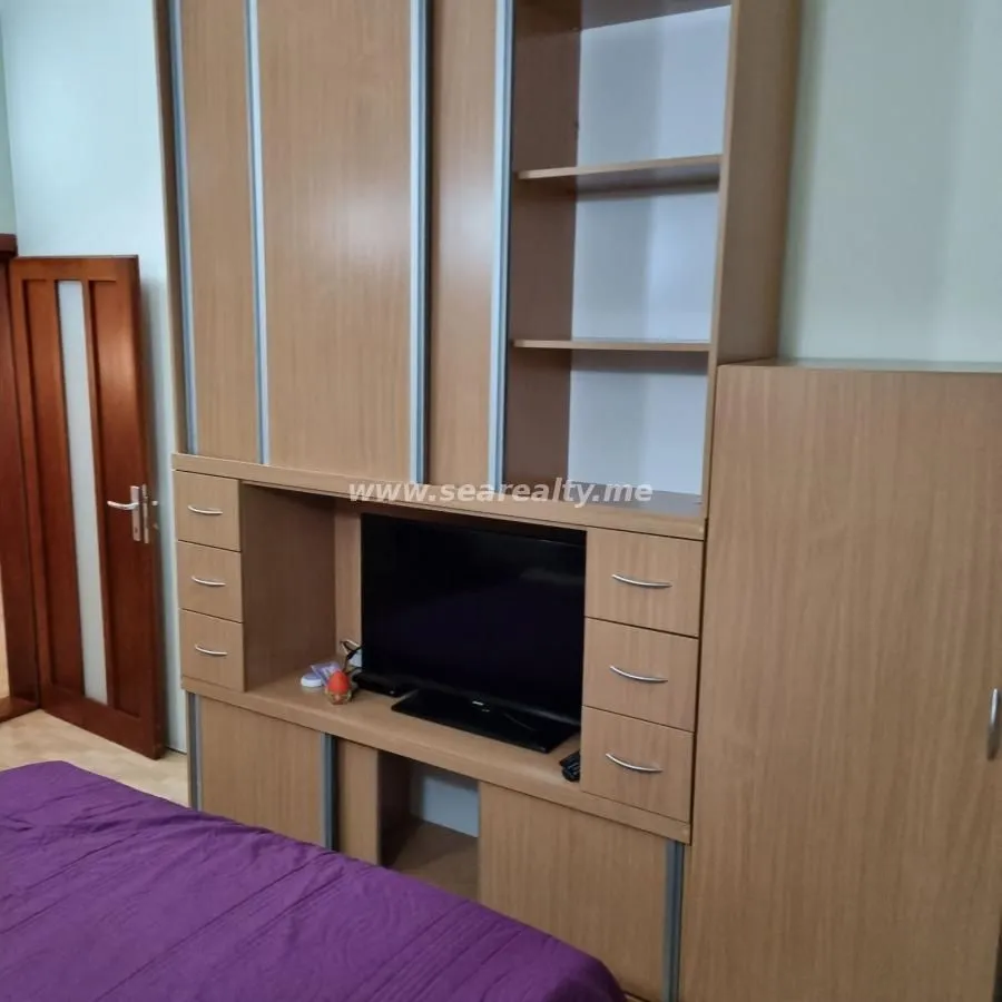 Rent, apartment, 103m², Centar, Tivat