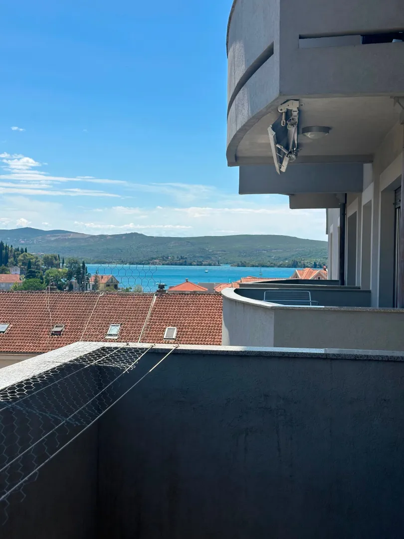 Rent, two bedroom apartment, 86m², Centar, Tivat